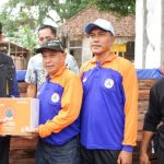 Foto : Bupati Lamongan Salurkan Bantuan untuk Korban Luapan Bengawan Solo di Babat