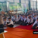 Foto : Siswa SMKN 1 Lamongan mengikuti penyuluhan Satbinmas Polres Lamongan tentang pencegahan kekerasan dan judi online