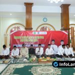 Foto : Suasana khidmat doa bersama