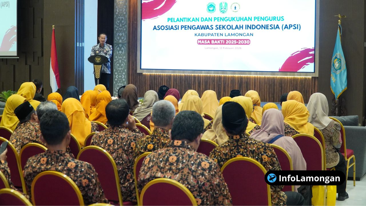Foto : Suasana ruang pelantikan yang dihadiri puluhan pengawas sekolah dari berbagai jenjang di Kabupaten Lamongan.