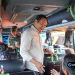 Foto Bupati lamongan sapa pemudik Foto : Bupati lamongan sapa pemudik