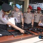 Foto : Dokumentasi Penyalahgunaan Senpi, Sipropam Polres Lamongan gelar Pengecekan Senjata Dinas Anggota