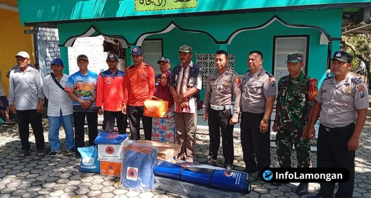 Foto : Dokumentasi Penyaluran bantuan korban kebakaran