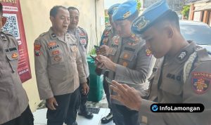 Foto : Dokumentasi pengecekan propam di 4 polsek
