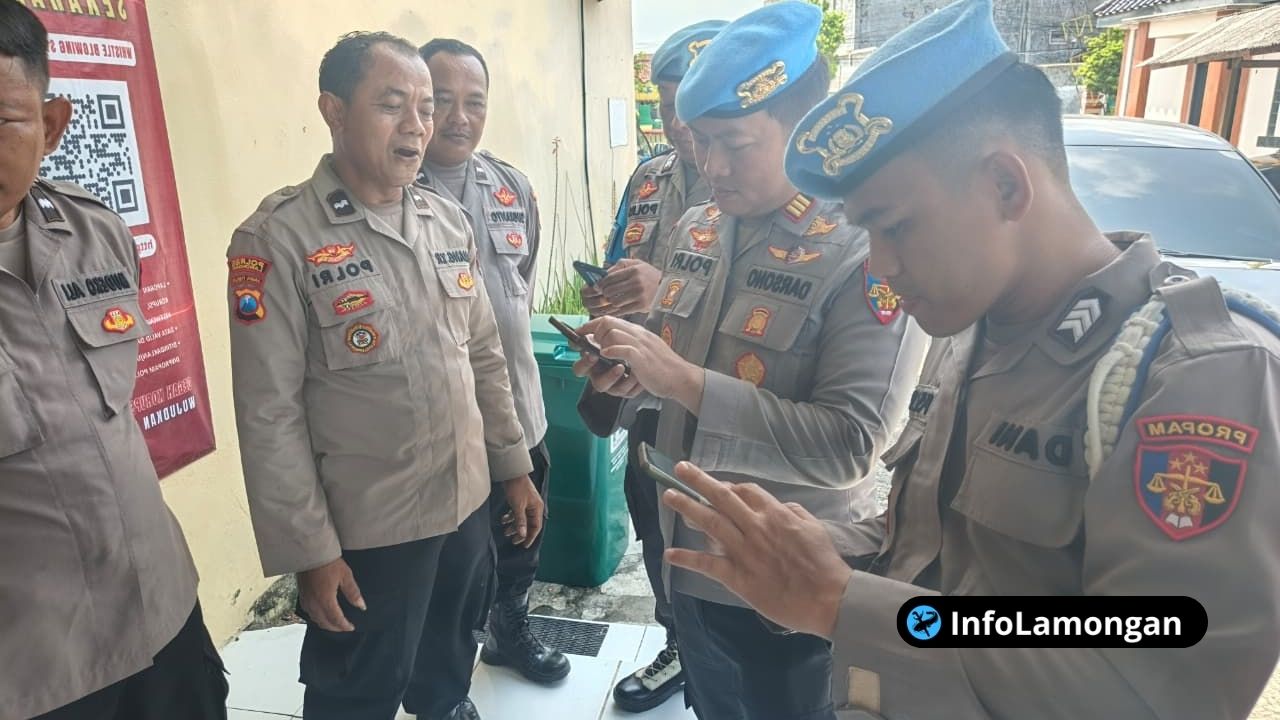 Foto : Dokumentasi pengecekan propam di 4 polsek